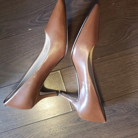 Cole Haan Vesta Pump 65MM In Woodbury Leather - Picture 9 of 12